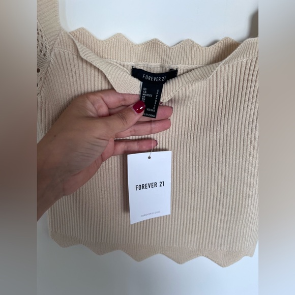 Haut crop top beige jamais porté - Picture 1 of 4